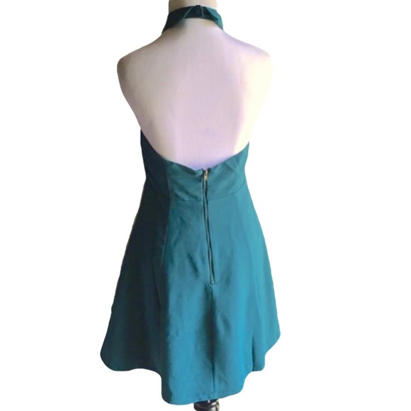 Urban Outfitters High Neck Collar Flare Dr… - Picture 7 of 7